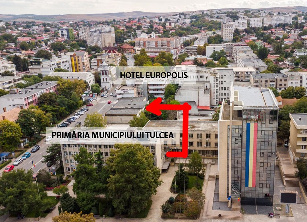 TULCEA: Sediul Primăriei se mută temporar. Clădirea intră într-un proces de modernizare