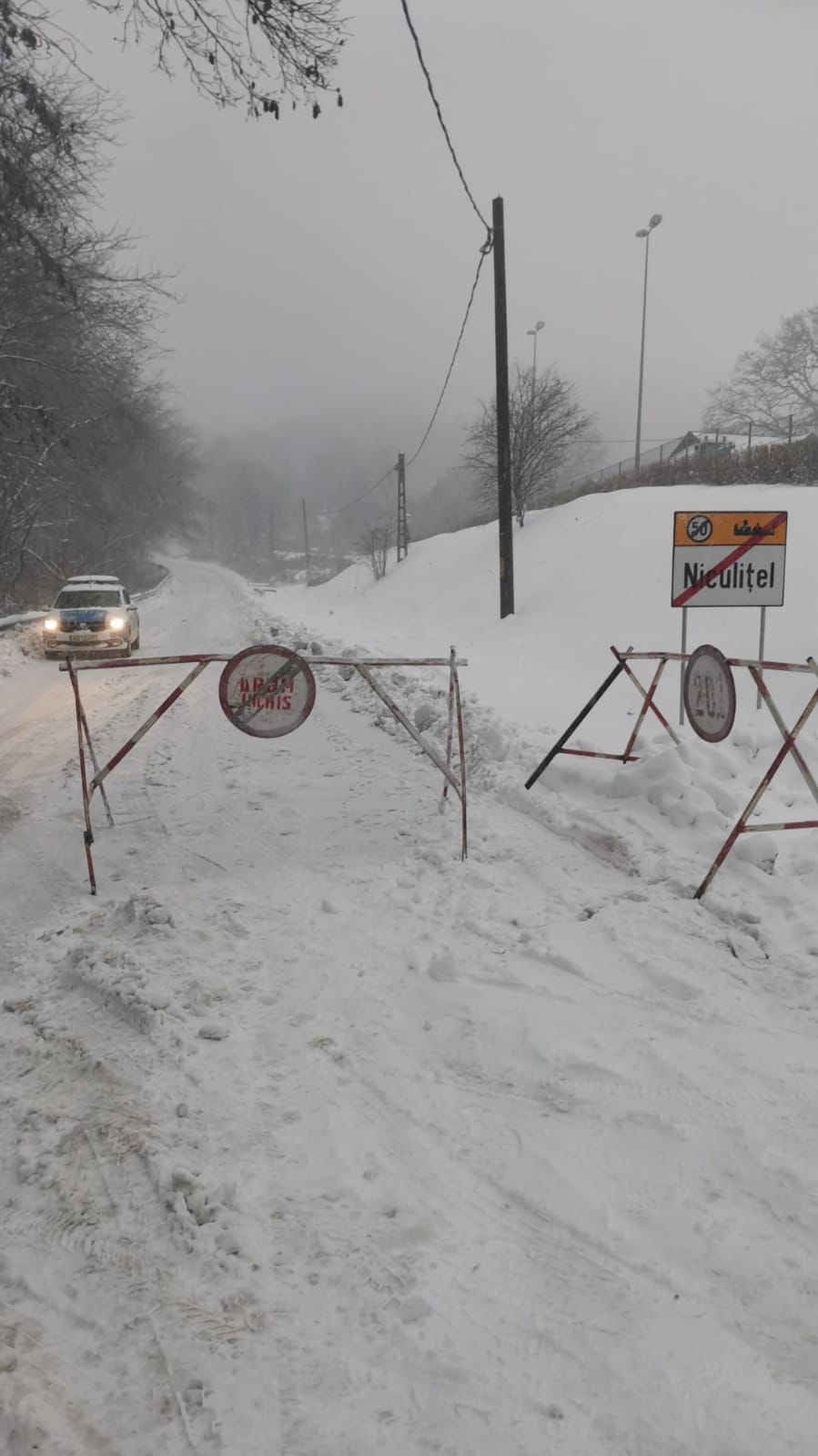 TULCEA: Circulație rutieră închisă pe un drum județean