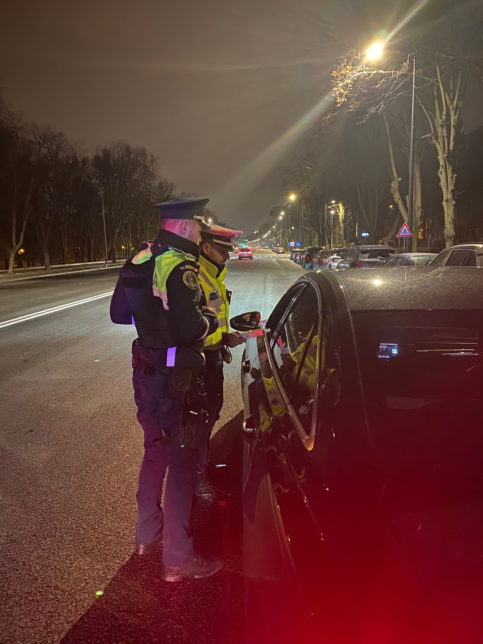 CONSTANȚA: Razie a polițiștilor în mai multe cartiere. Amenzi de peste 26.000 de lei