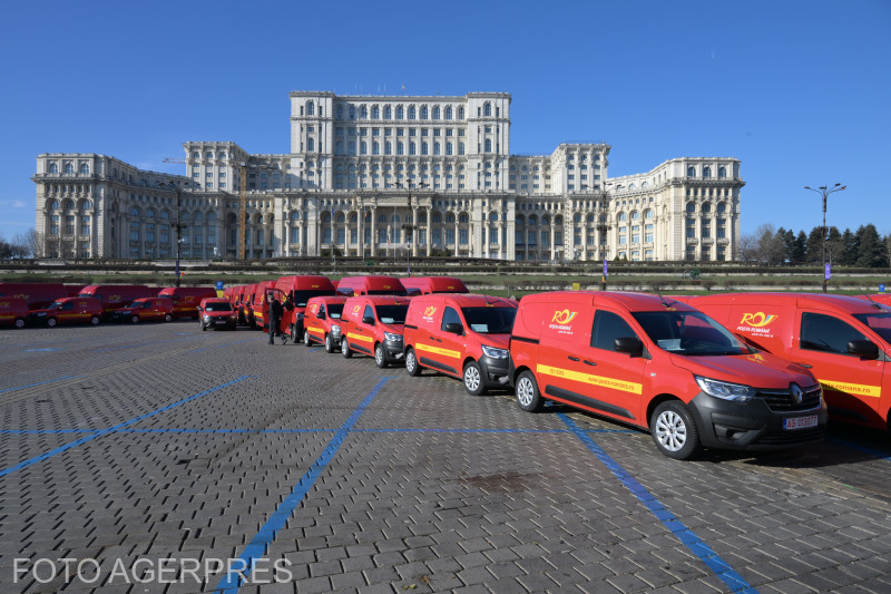 Poşta Română a achiziţionat 200 de maşini. Cât costă acestea