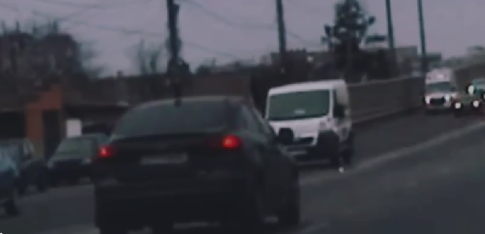 VIDEO/CONSTANȚA: Urmărit în trafic de Poliție aproape 2 kilometri. Șoferul avea permisul suspendat