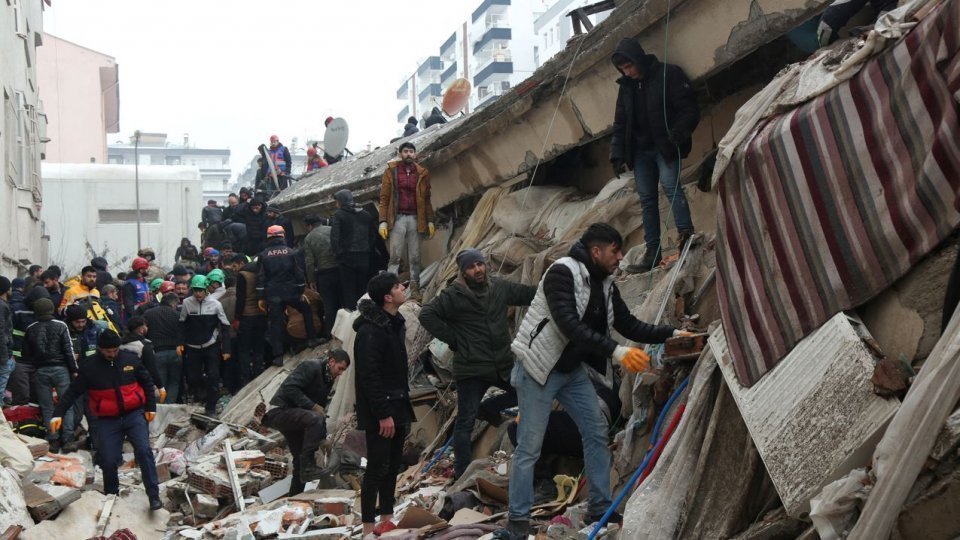 Bilanțul victimelor din Turcia și Siria a ajuns la peste 41.000 de morți. Salvări miraculoase, la nouă zile de la cutremur