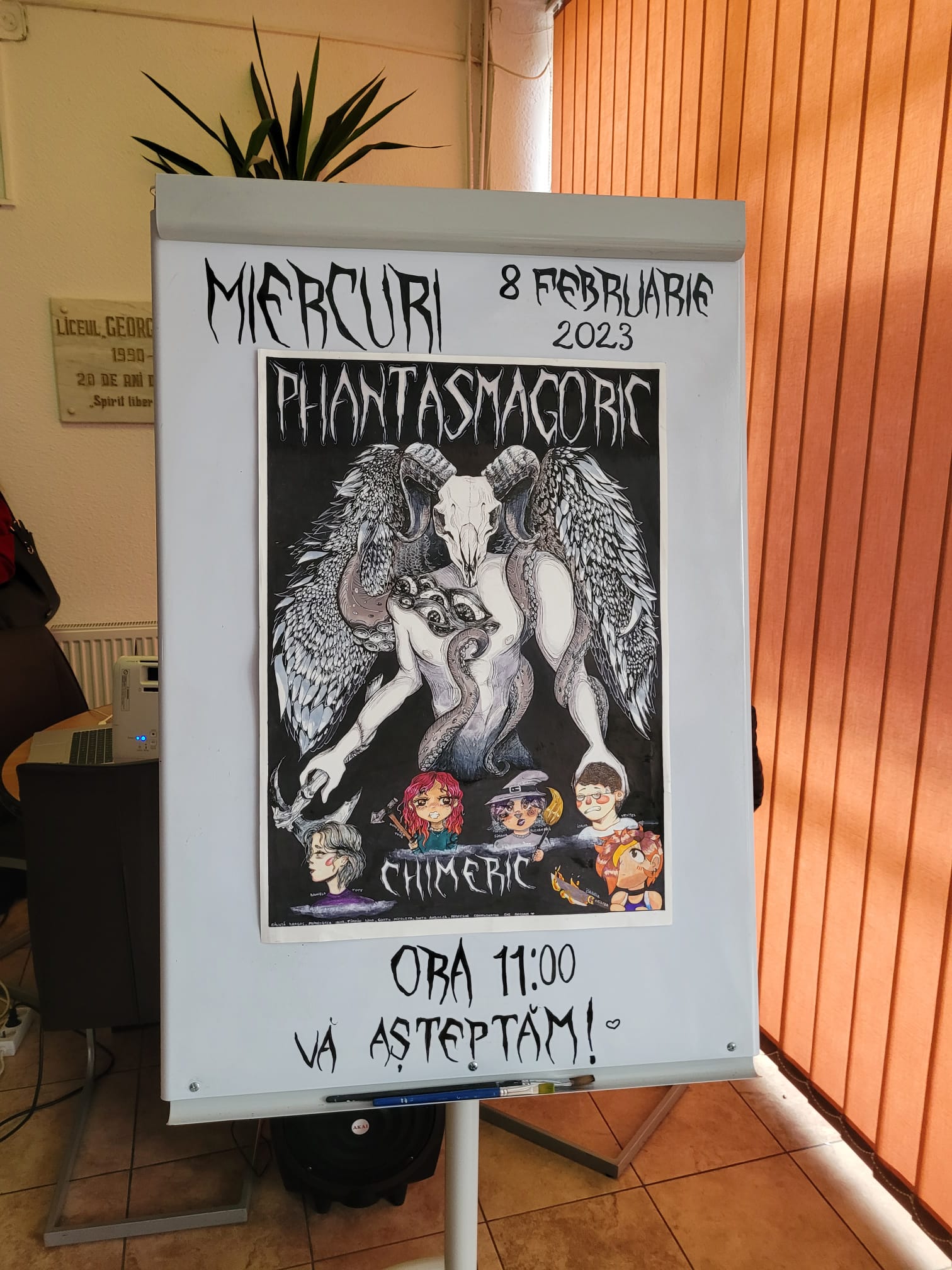 CONSTANŢA: Vernisajul expoziţiei „Phantasmagoric“ a avut loc, astăzi, la Liceul Teoretic „G. Călinescu“
