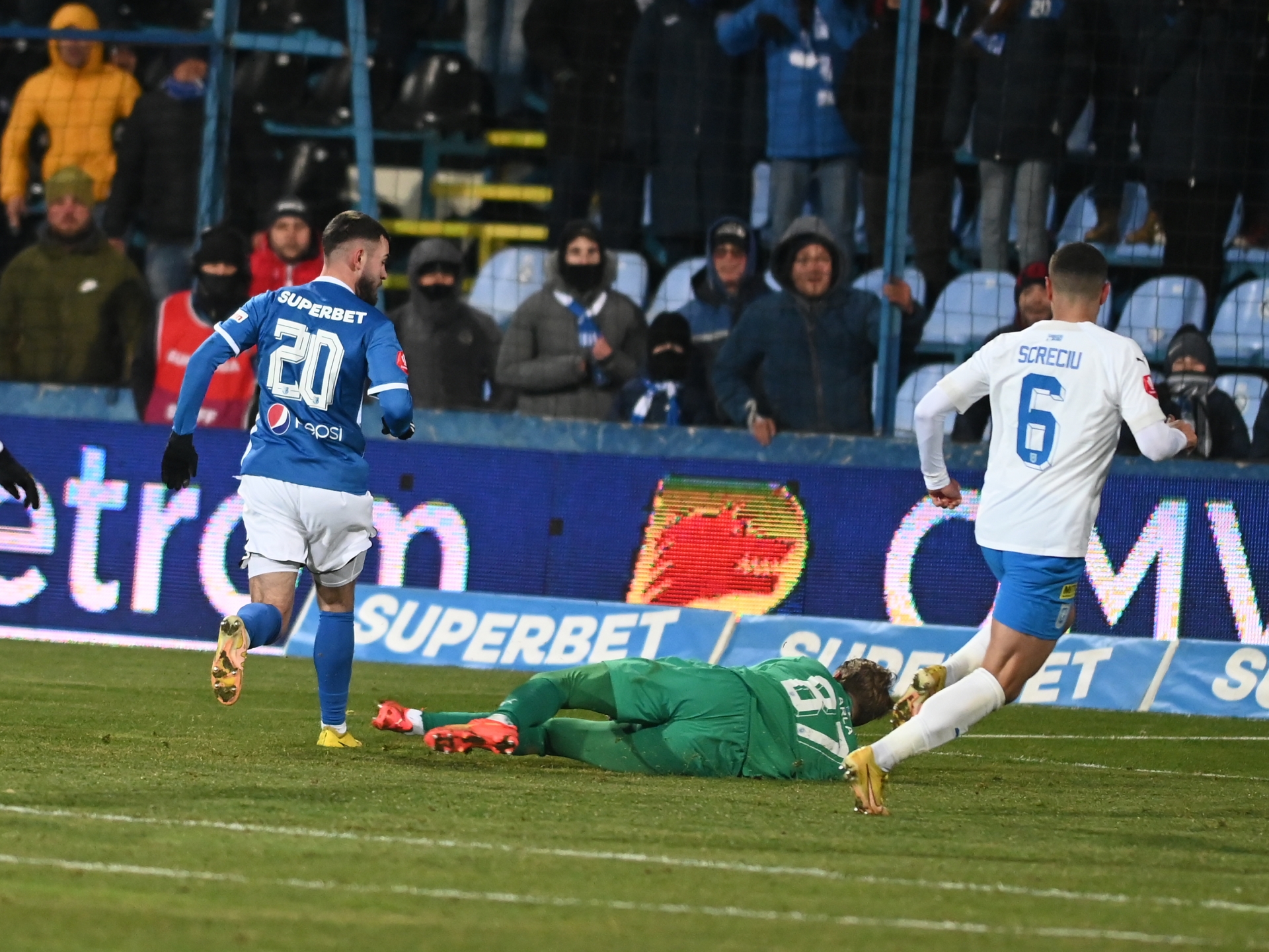Academia Hagi are 60 de jucători, care au debutat în prima ligă