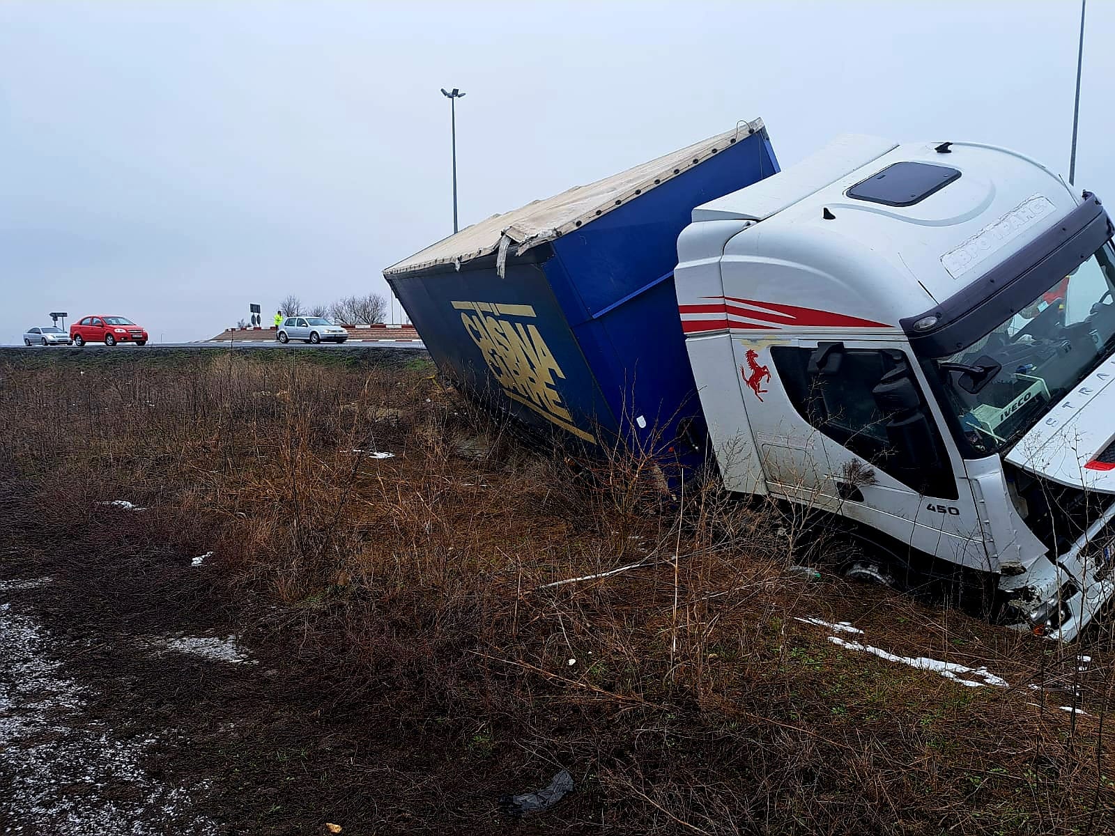 Accident rutier în sensul giratoriu de ieșire de pe A2 spre Ciocârlia