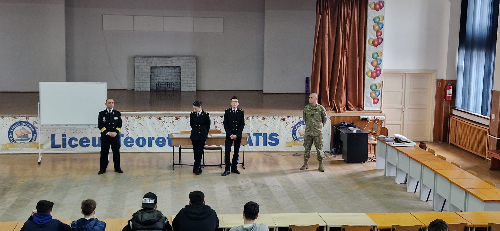 S-a încheiat campania de promovare a carierei militare în şcoli