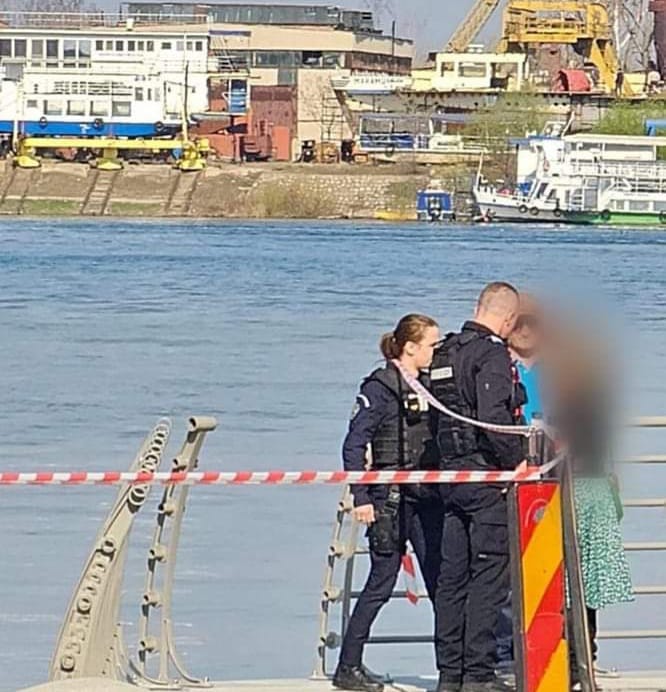 TULCEA: O femeie care intenţiona să se arunce în Dunăre a fost salvată de o patrulă mixtă polițist jandarm