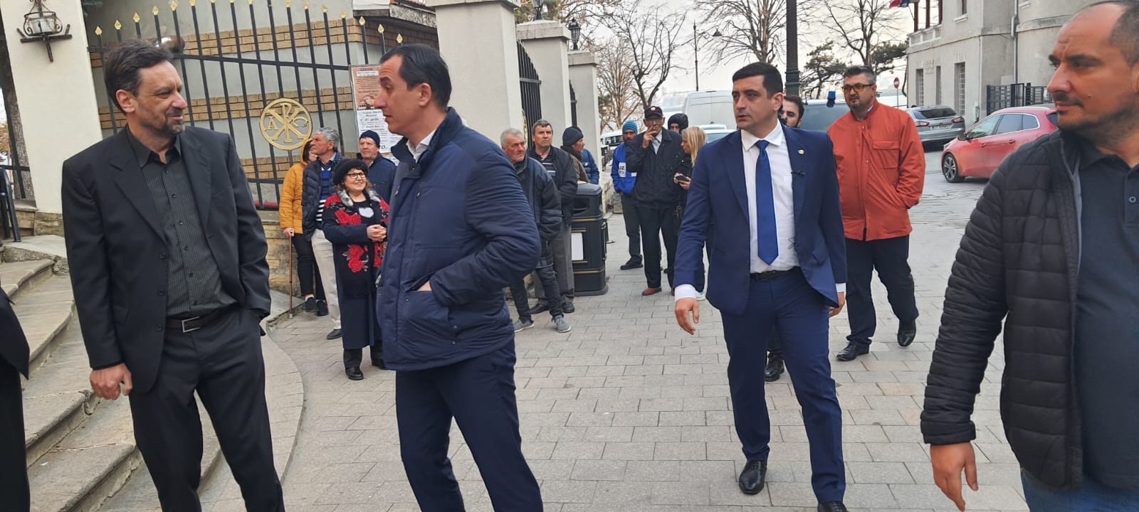 UPDATE | George Simion, în vizită la Constanţa. Liderul AUR a participat la o slujbă oficiată de IPS Teodosie