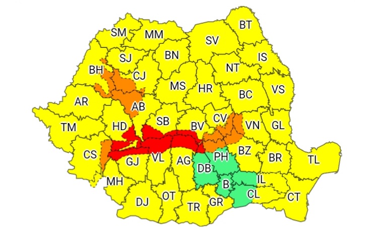 ANM: Noi avertizări de vreme rea de la meteorologi, inclusiv COD ROȘU de vânt puternic
