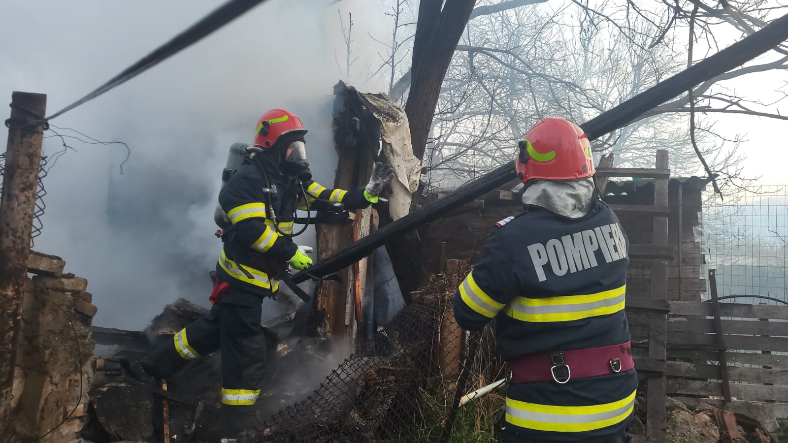 MEDGIDIA: Femeie rănită în incendiul care i-a cuprins locuința