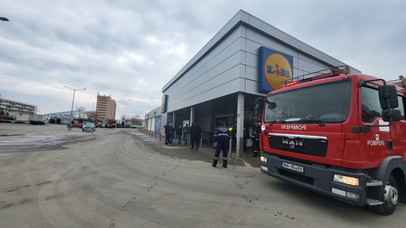 EFORIE NORD: 50 de persoane s-au autoevacuat, din cauza unui incendiu
