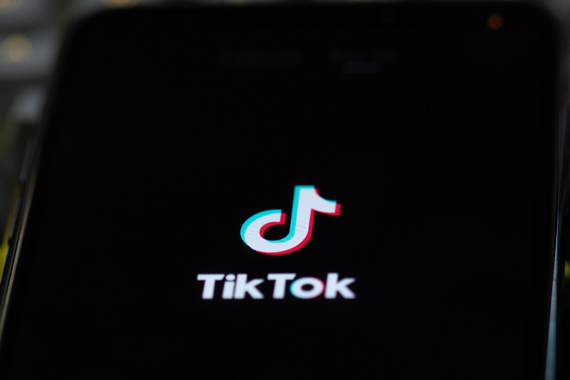TikTok a lansat Centrul Electoral, dedicat alegerilor din România
