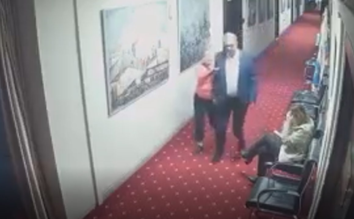 VIDEO: Vergil Chițac a făcut publice imaginile din Primărie, legate de acuzațiile că ar fi agresat o jurnalistă