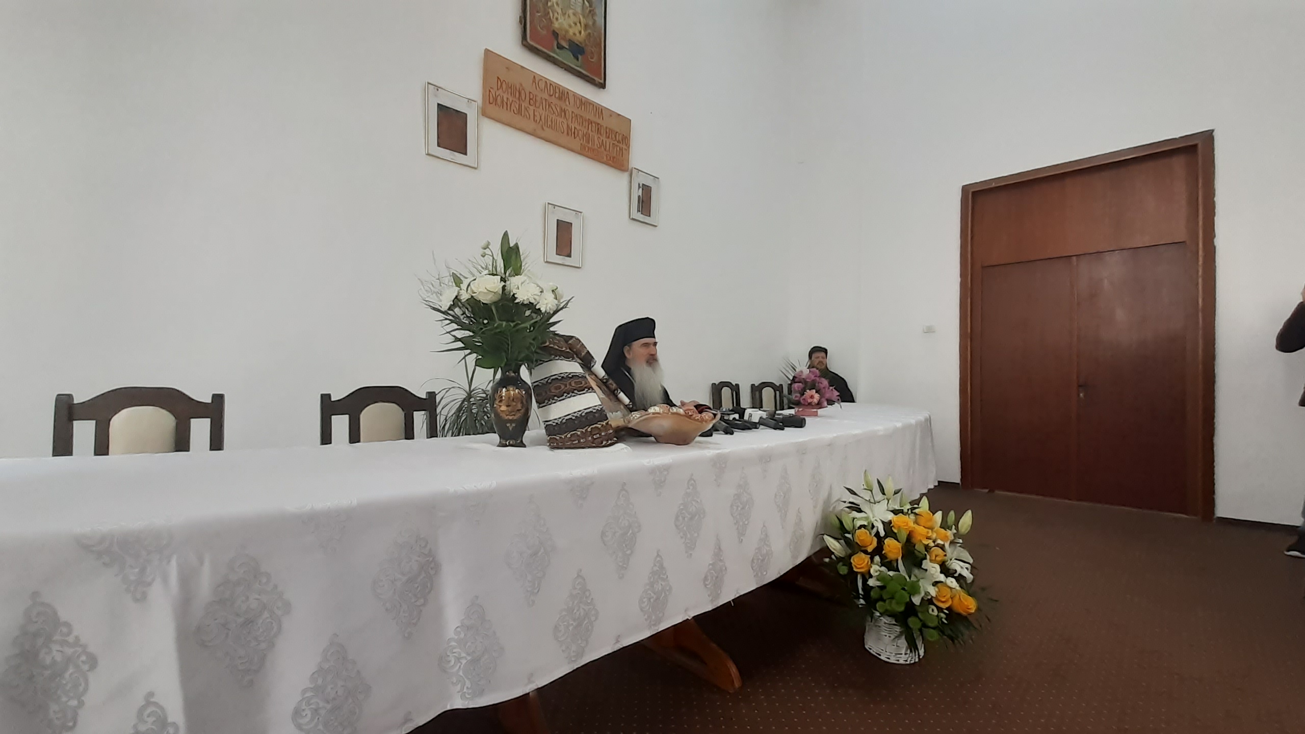 Lumina Învierii la malul mării – programul anunţat de Arhiepiscopia Tomisului. IPS Teodosie: „Dacă am face Paștele cu catolicii, n-ar mai veni Lumina“