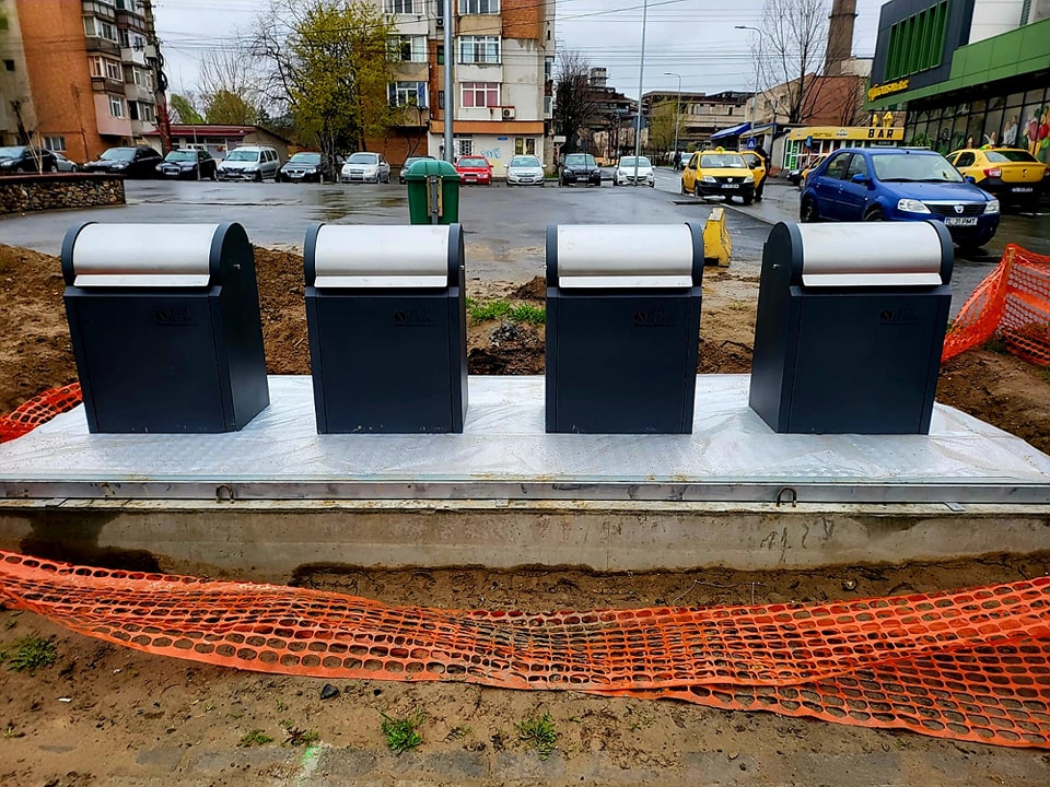 TULCEA/FOTO: Platforme subterane pentru colectarea deșeurilor – investiție din fonduri europene