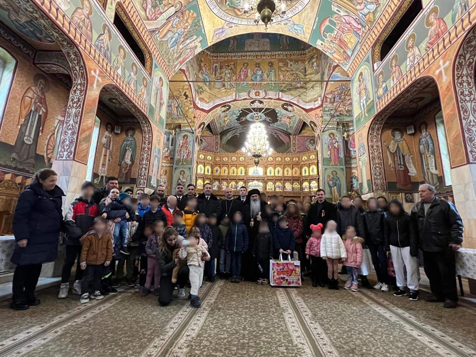 CONSTANȚA: Activitate filantropică la biserica „Sf. Vasile cel Mare”