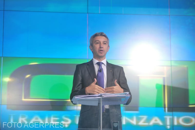 CONSTANŢA: Judecătorii au revocat măsura controlului judiciar pentru Dan Diaconescu, acuzat de act sexual cu minor