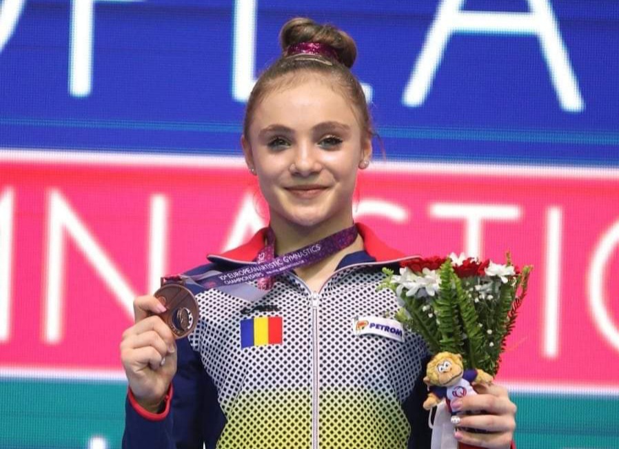 SPORT: Constănțeanca Sabrina Maneca Voinea, singura româncă medaliată la Europenele de Gimnastică din Antalya