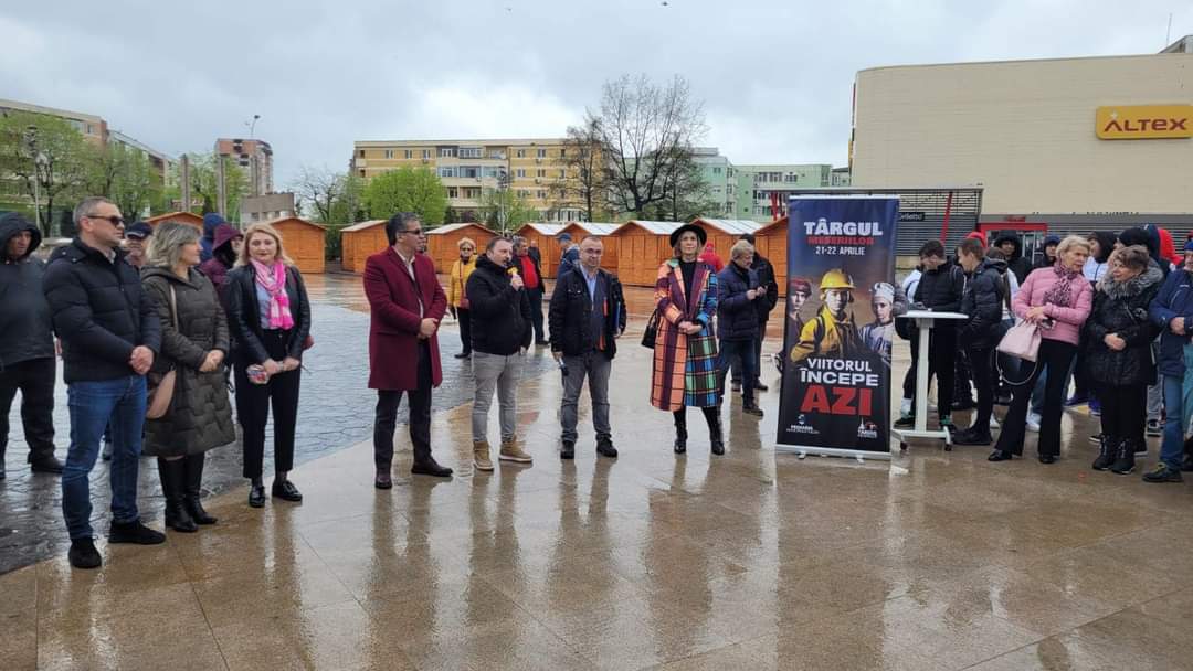 INTERVIU | Autoritățile locale tulcene vor să-i convingă pe tineri să ia în calcul și învățământul profesional. Elevii care învață o meserie au șansa unui start mai bun în viață – spune primarul Ștefan Ilie