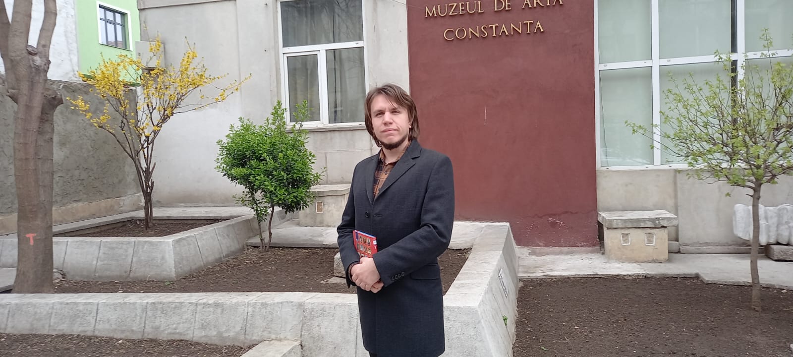Lucrările graficianului Răzvan Dragoș din seria ARTES MECHANICAE, expuse la București