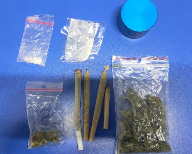 Consumatori de substanțe interzise, depistați de jandarmi în Vama Veche