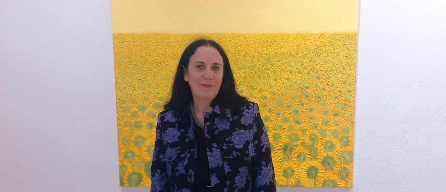 FOTO | „Undeva în timp“ – Expoziţie de suflet a artistei de origine aromână Florica Prevenda
