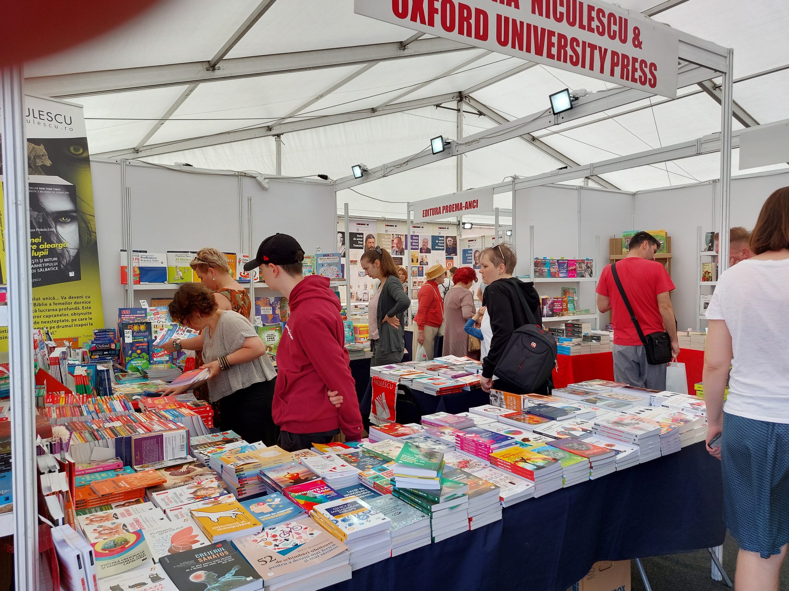 Târgul de Carte Gaudeamus Radio România, ediția Oradea 2023, are loc în perioada 10 – 14 mai, în Piața Unirii