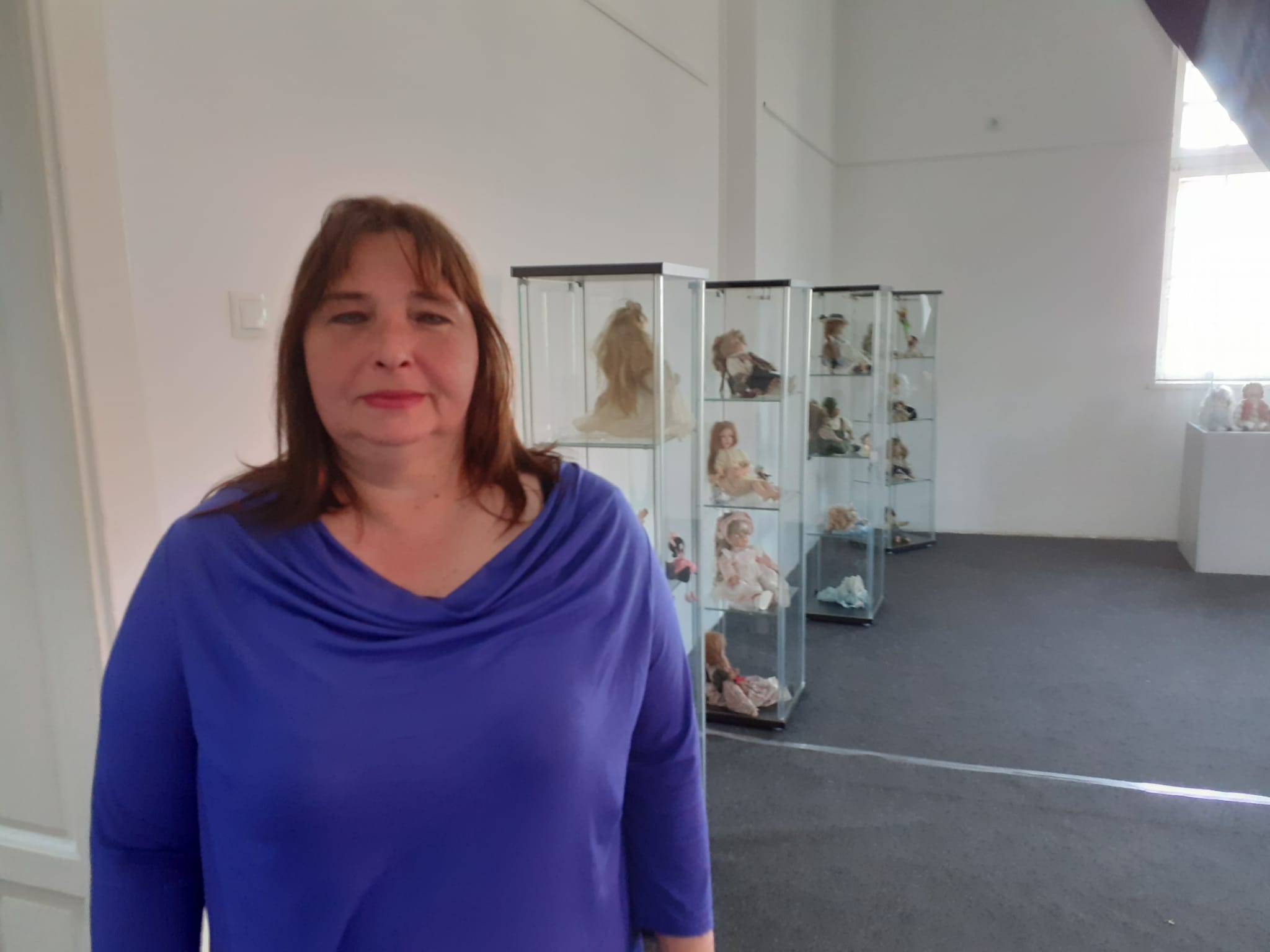 Istoricul Lavinia Dumitrașcu pregătește o expoziție inedită de păpuși, din colecția personală, ce va fi vernisată înainte de Ziua Copilului