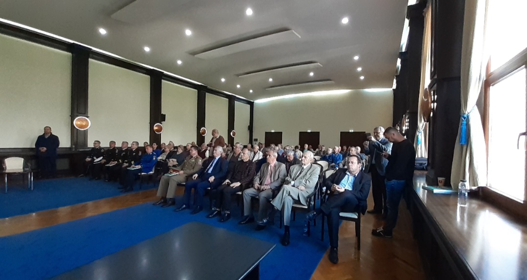 A fost lansat volumul „OMAGIU EROILOR. Monografia operelor comemorative de război din județul Constanța”