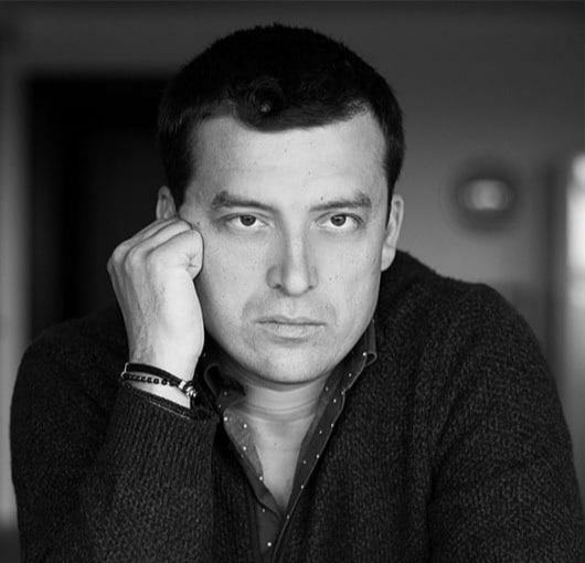 Scriitorul Andrei Novac își lansează marți, la Constanța, cel mai recent volum de poezii
