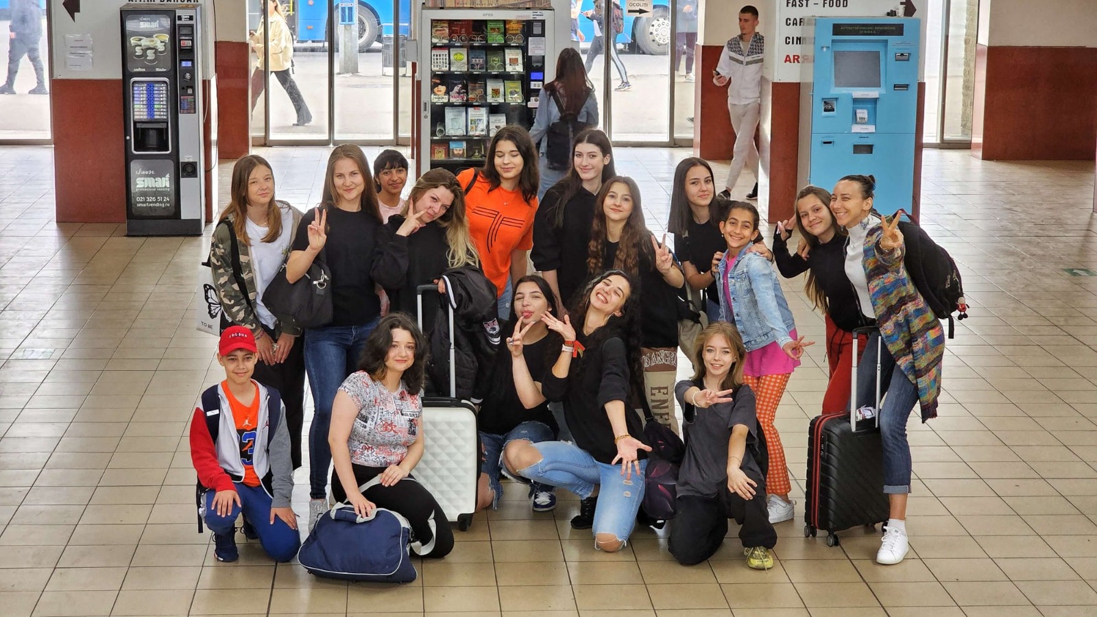 Flash Mob în Gara Constanța, cu ocazia minivacanței de Ziua Copilului