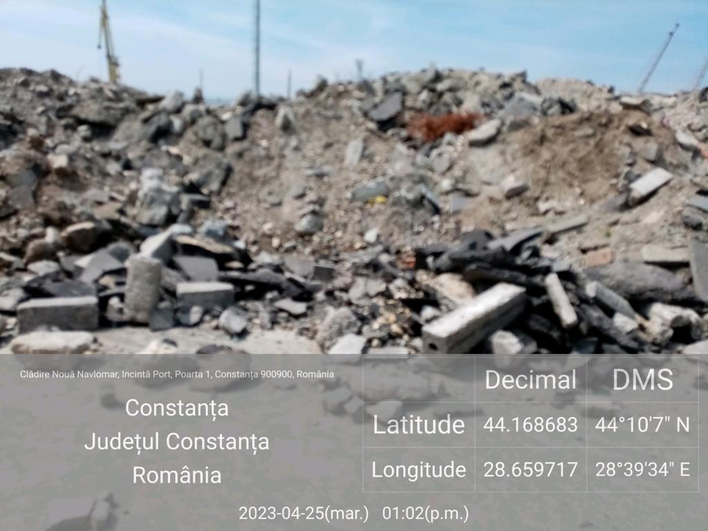CONSTANȚA: Tone de deșeuri depozitate ilegal, depistate de Garda de Mediu în zona Poarta 1 Port