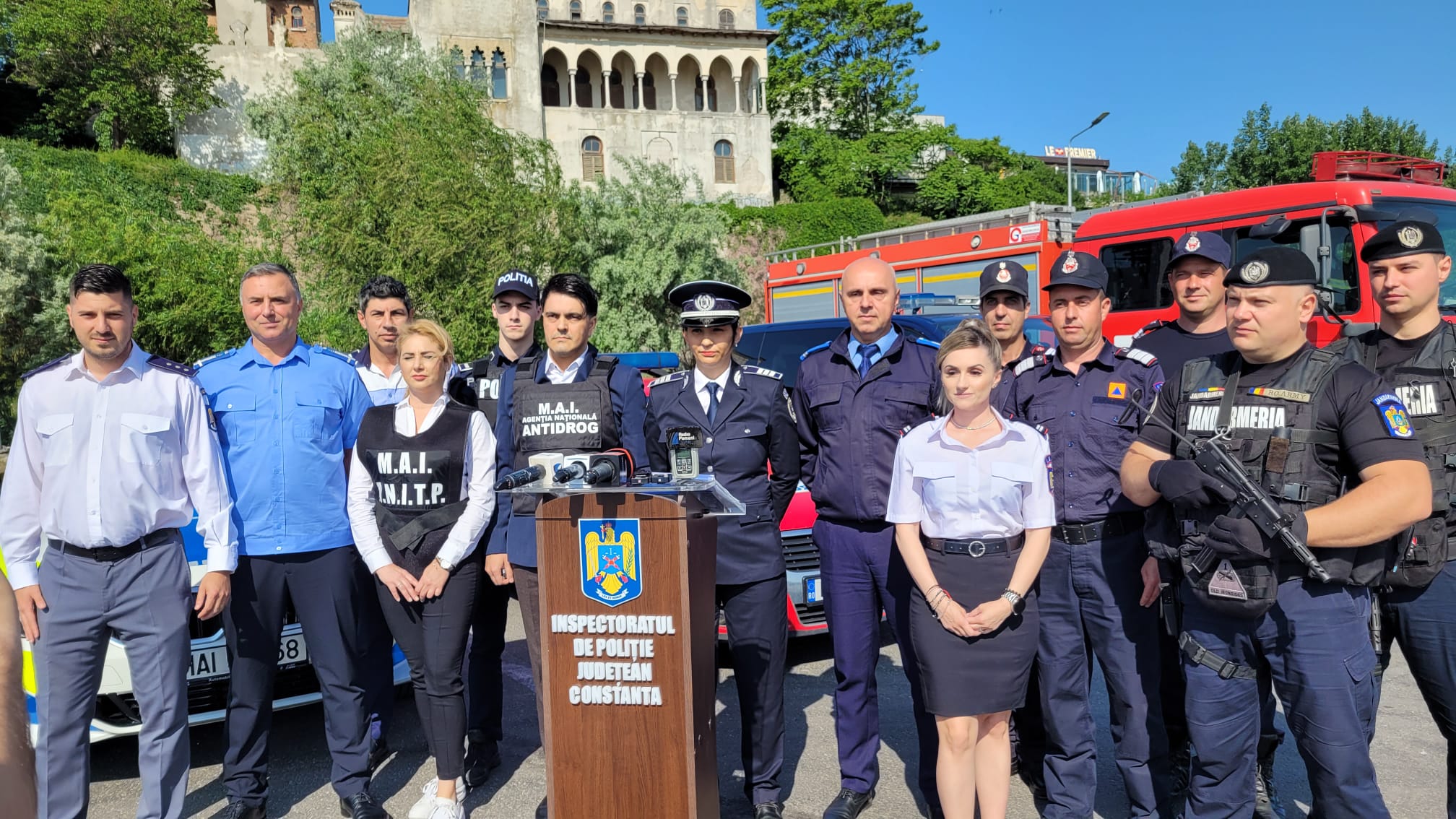 Mii de polițiști, jandarmi, pompieri și polițiști de frontieră acționează în minivacanță