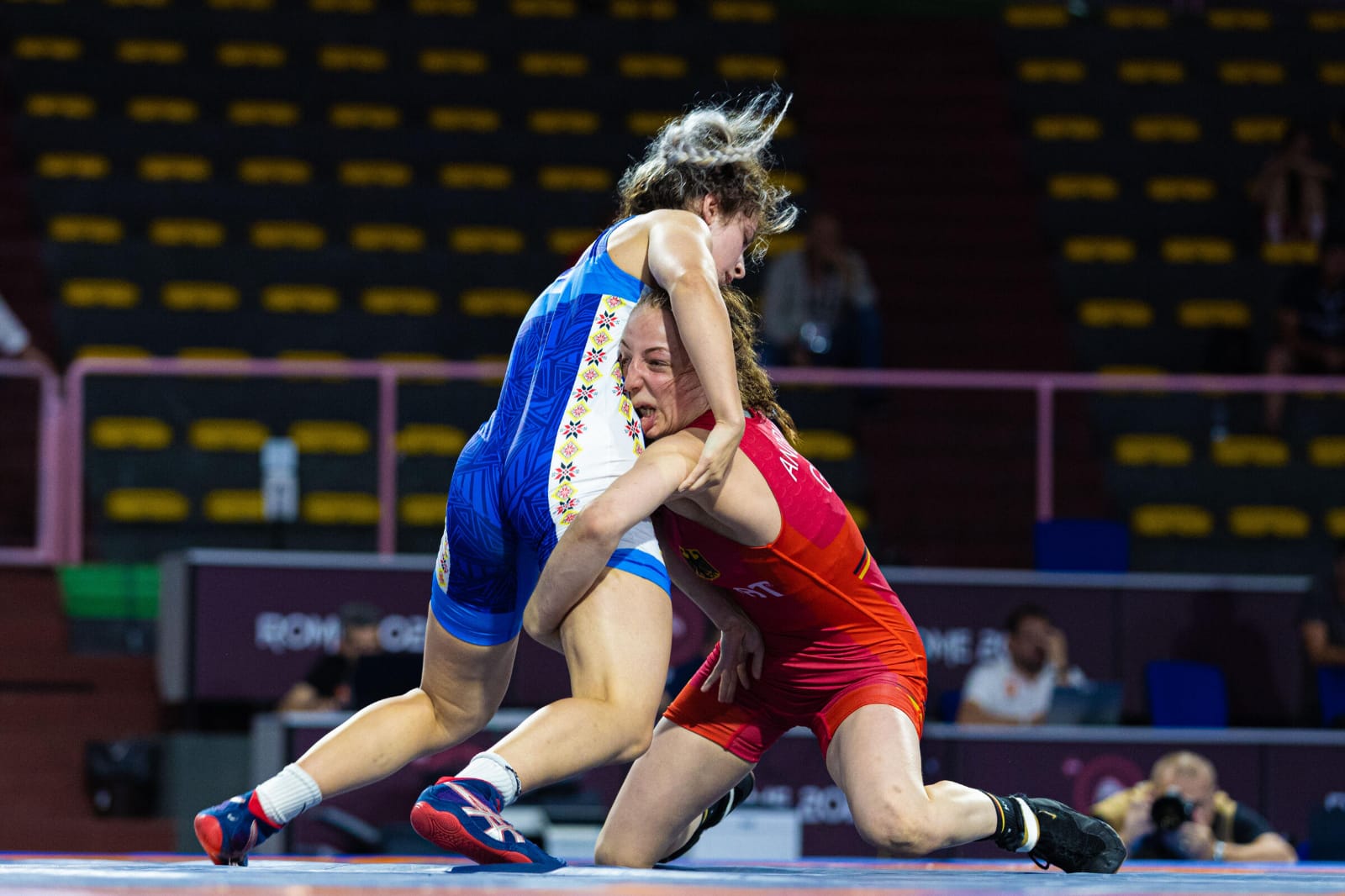 Trei sportivi constănțeni participă la CE de lupte U20 din Spania