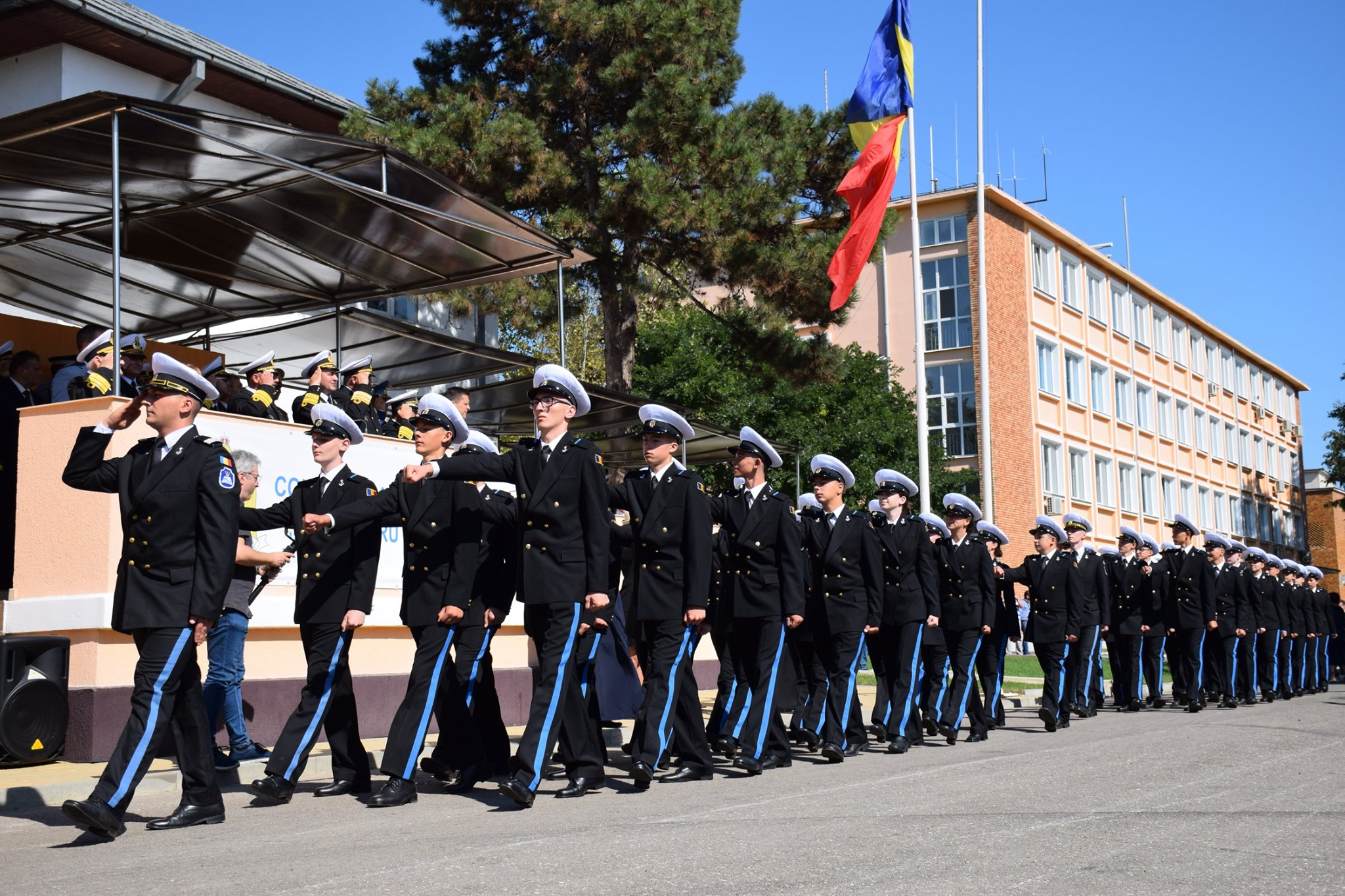 Curs festiv pentru o nouă promoție a Colegiului Naţional Militar ”Alexandru Ioan Cuza” Constanța