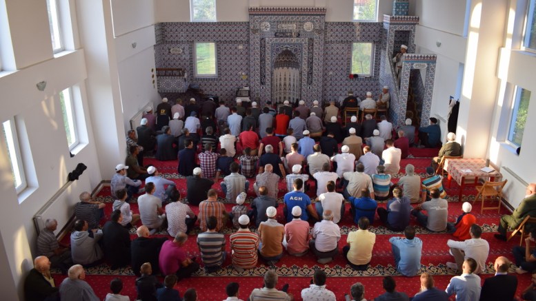 Credincioșii musulmani sărbătoresc Kurban Bayram (sărbătoarea sacrificiului). Tradiții și obiceiuri