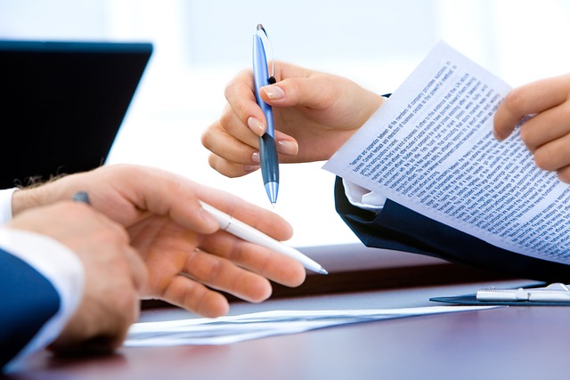 ITM: Amenzi uriașe pentru angajatorii care folosesc lucrători fără contract de muncă