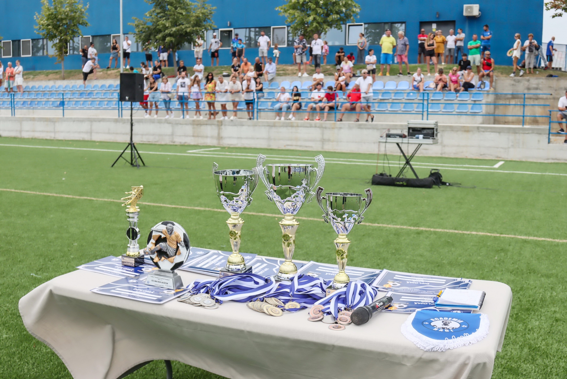 Start în turneul „Campionii Creează Campioni” de la Academia Hagi