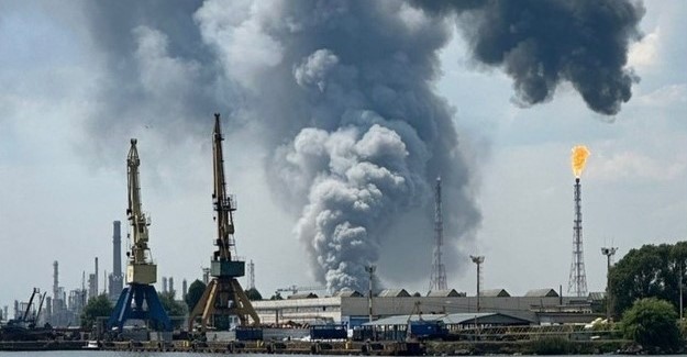 Cronologie | Pe 21 iunie, un incendiu s-a produs la Rafinăria Petromidia