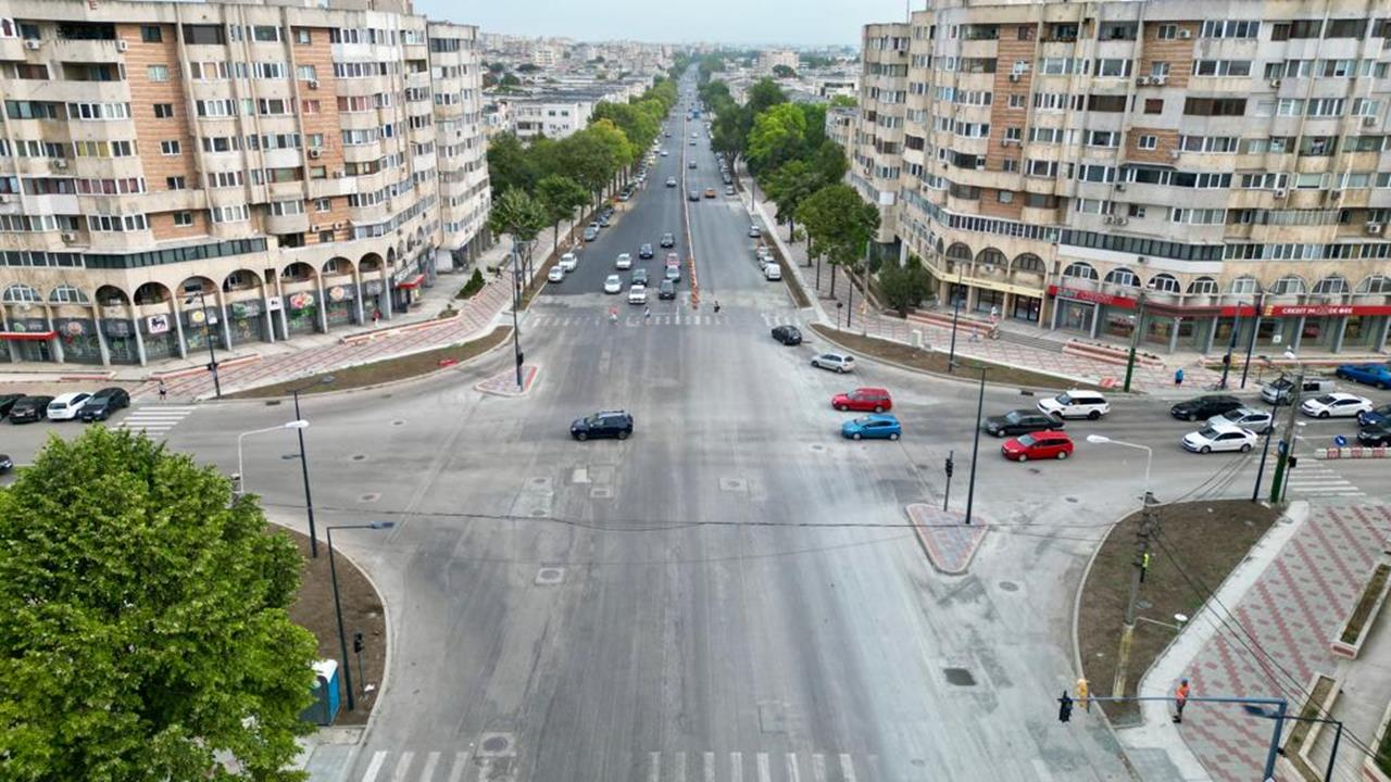 CONSTANȚA: Intersecția de la Trocadero este reconfigurată. Semaforizarea a fost oprită