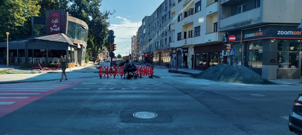 lucrari Strada Stefan cel Mare - foto - Adrian Bancila