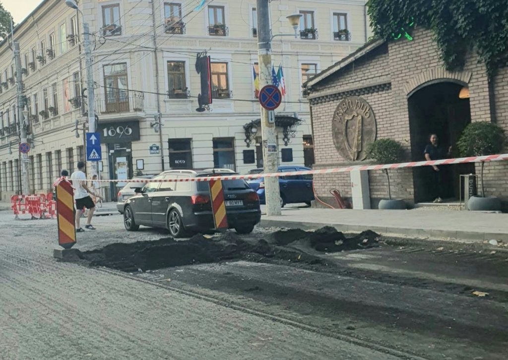 asfaltare Mircea cel Batran - foto - Adina Sirbu
