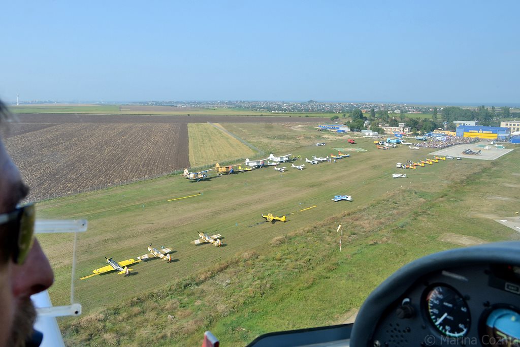 Un avion a aterizat forțat pe aerodromul din Tuzla