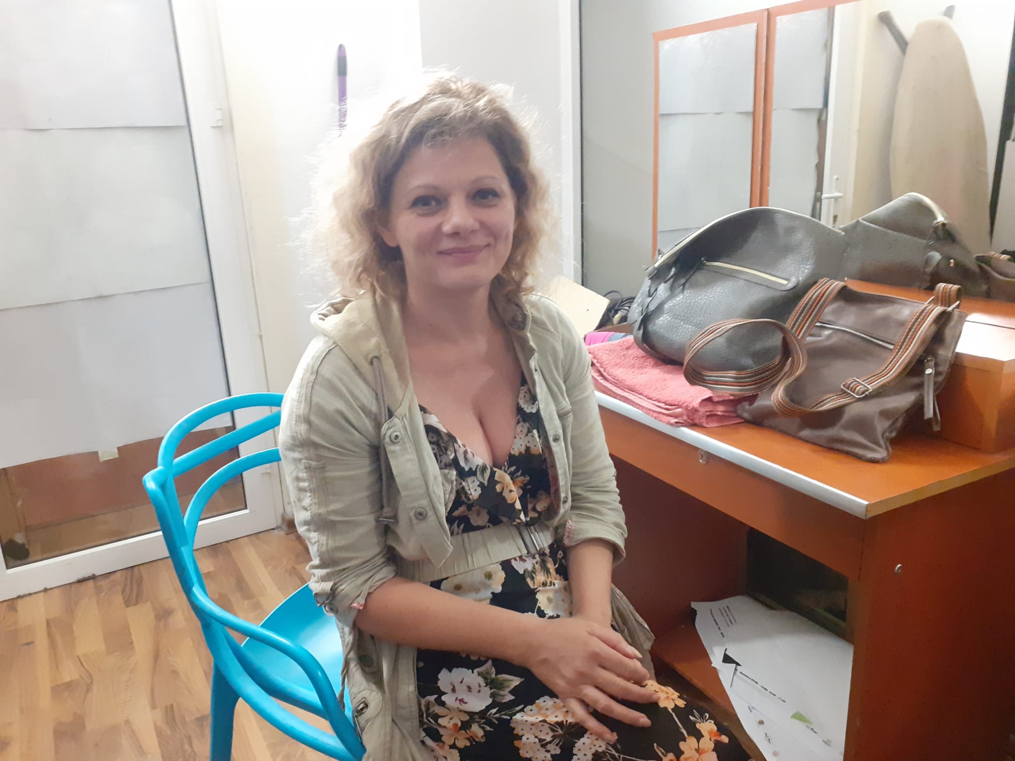 Actriţa Ofelia Popii a jucat aseară, pe scena Sălii Studio a Teatrului de Stat Constanța, în spectacolul “Mass”. “E un spectacol dureros, dar e important să știi până unde poate merge violența între tineri, între adolescenți”