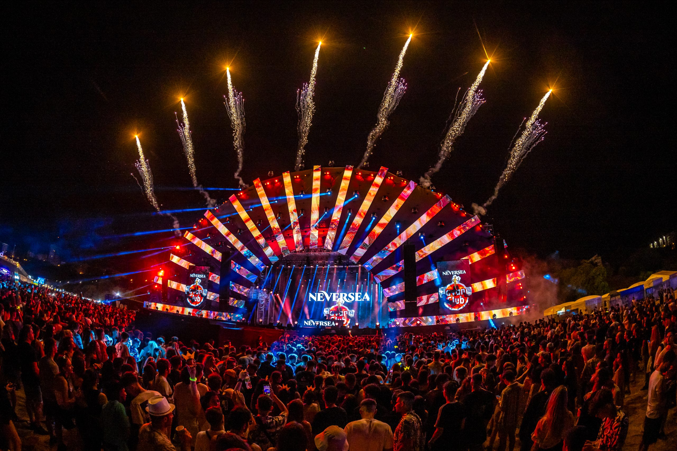 AUDIO | Restricţii de circulaţie în centrul Constanţei, odată cu începerea unei noi ediţii a Festivalului Neversea