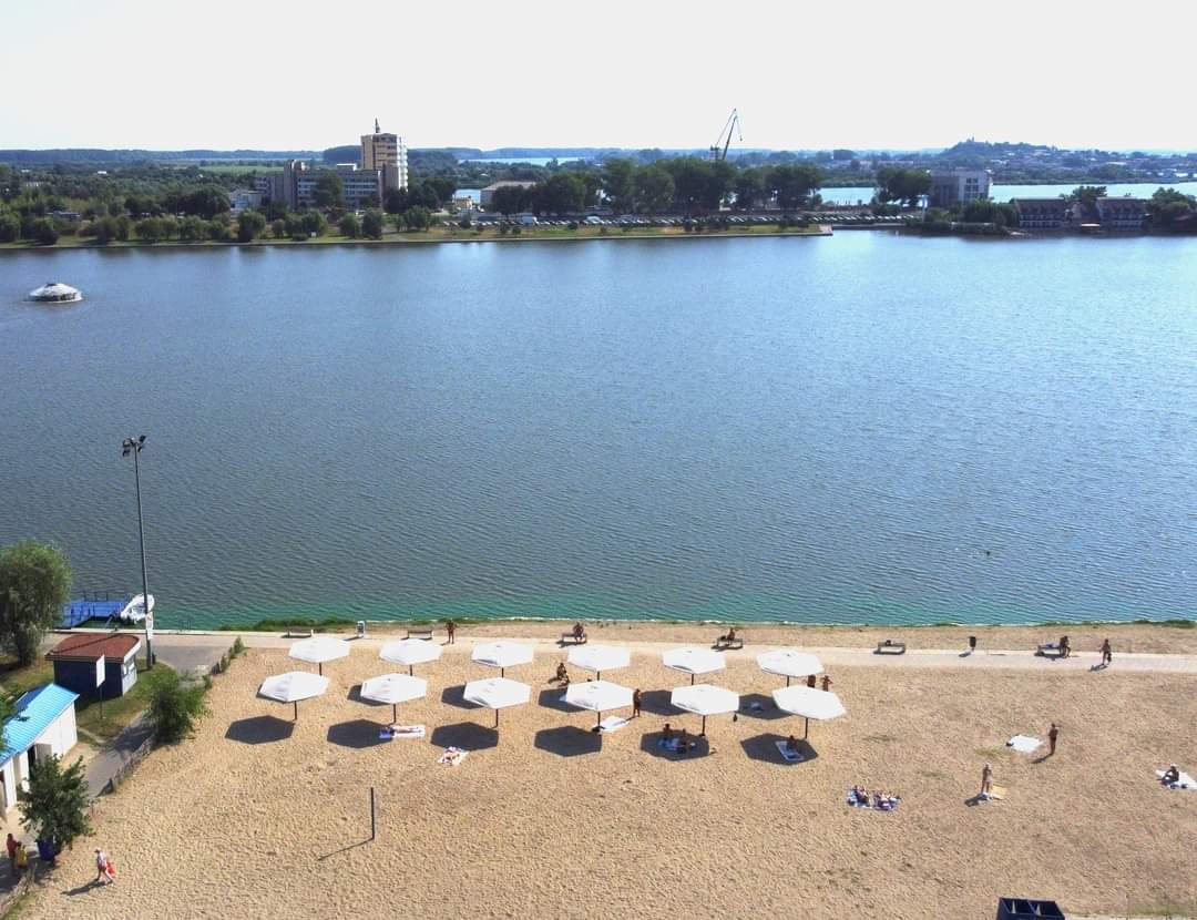 TULCEA: Propunerea privind pescuitul sportiv pe lacul Ciuperca, în dezbatere publică
