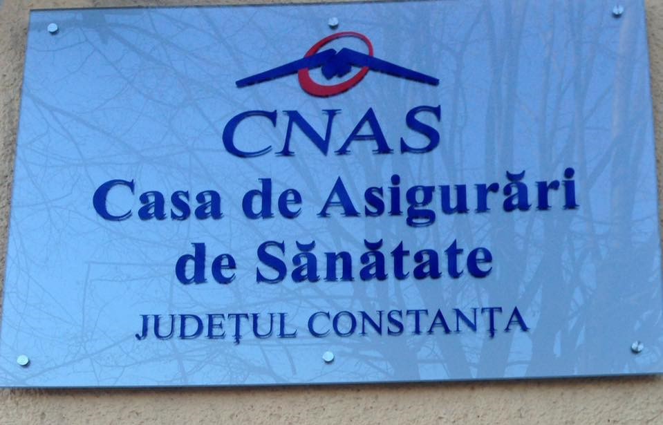 Angajații Caselor Județene de Asigurări de Sănătate protestează