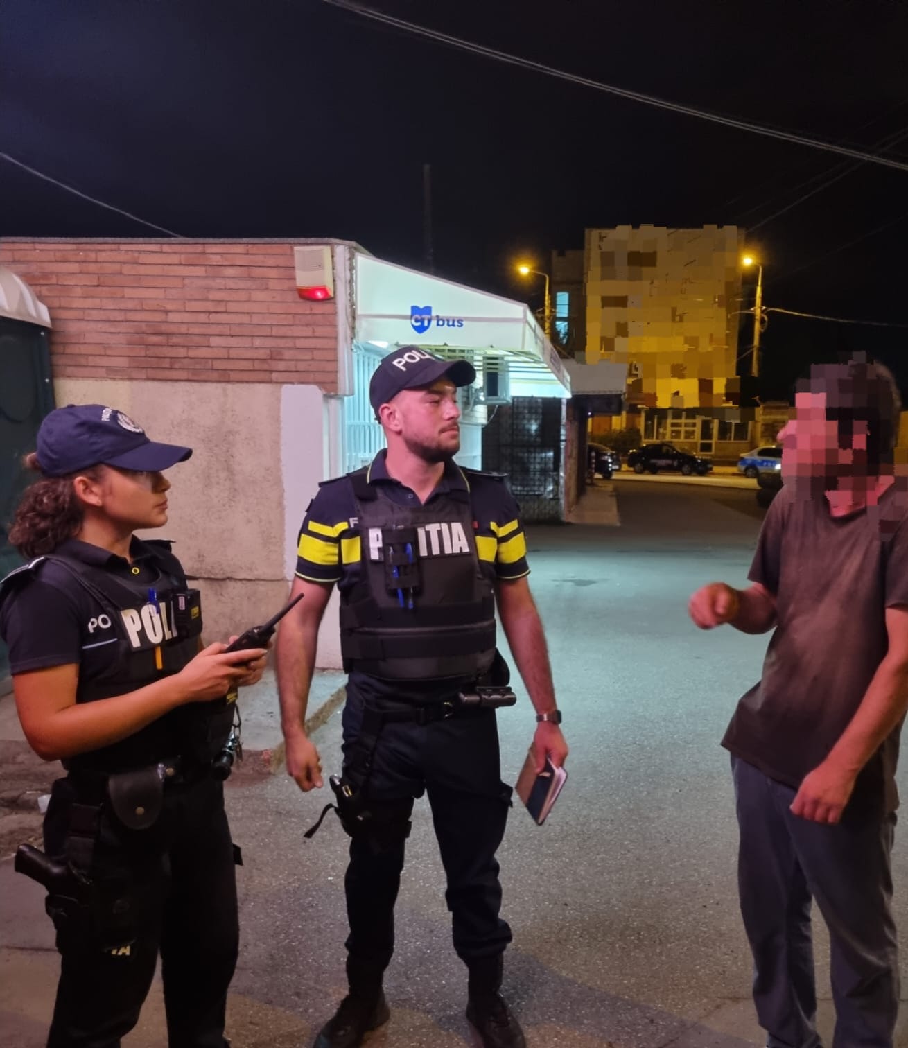 CONSTANȚA: Razie a polițiștilor, încheiată cu dosare penale pentru prostituție, alcool la volan sau evadare