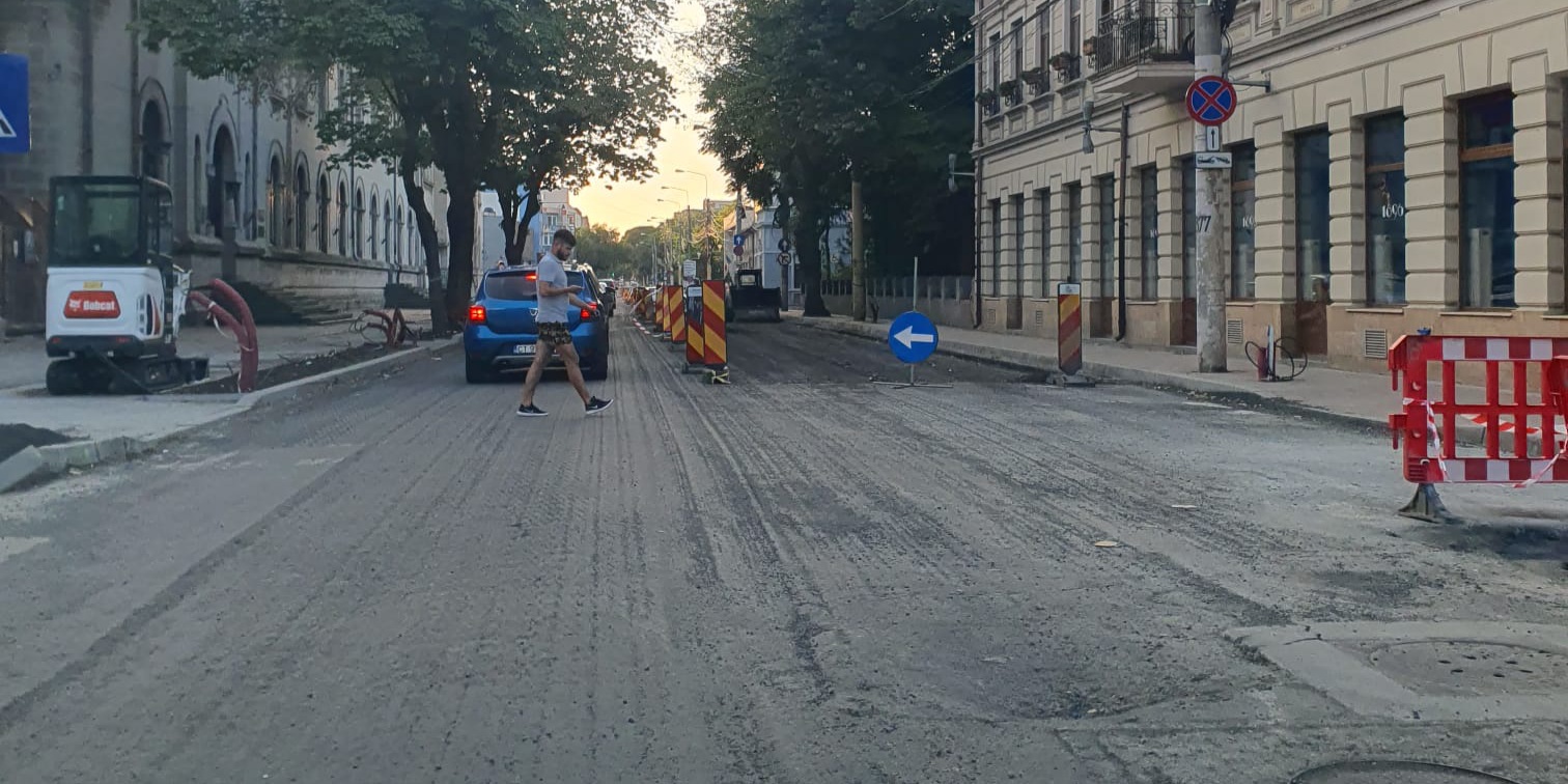 CONSTANȚA: Strada Mircea cel Bătrân (între Ferdinand și Mamaia) este în reabilitare! Până pe 6 august, folosiți rute ocolitoare!
