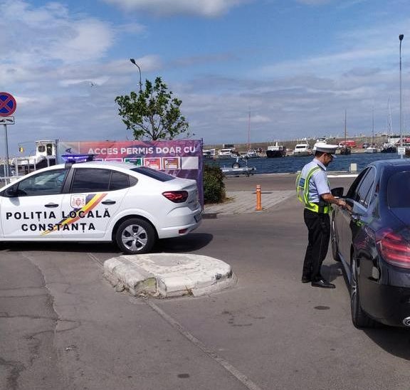 CONSTANȚA: Amenzi de 85.000 de lei și 24 de mașini ridicate de polițiștii locali pe durata festivalului Neversea